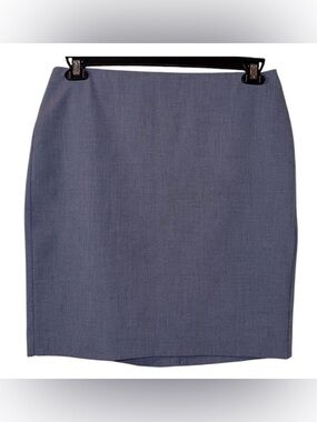 Banana Republic | Women’s Lightweight Pencil Skirt - Size 8 - NWOT
